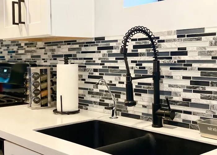 Charming Urban Oasis Located Near Downtown Phoenix